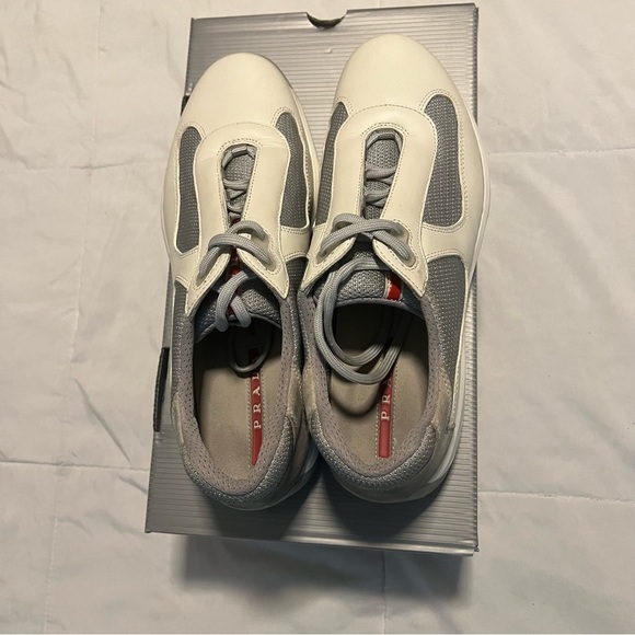 Fashionable Prada Sneakers size 9.5 - Picture 7 of 7